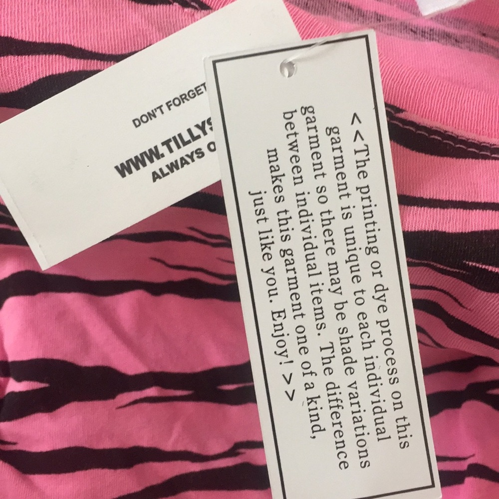 NWT Full Tilt Pink Zebra Shirt - Picture 4 of 4